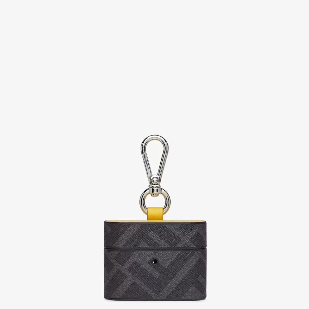 Fendi Reise- Und Lifestyle-Accessoires<Hulle Aus Stoff In Schwarz