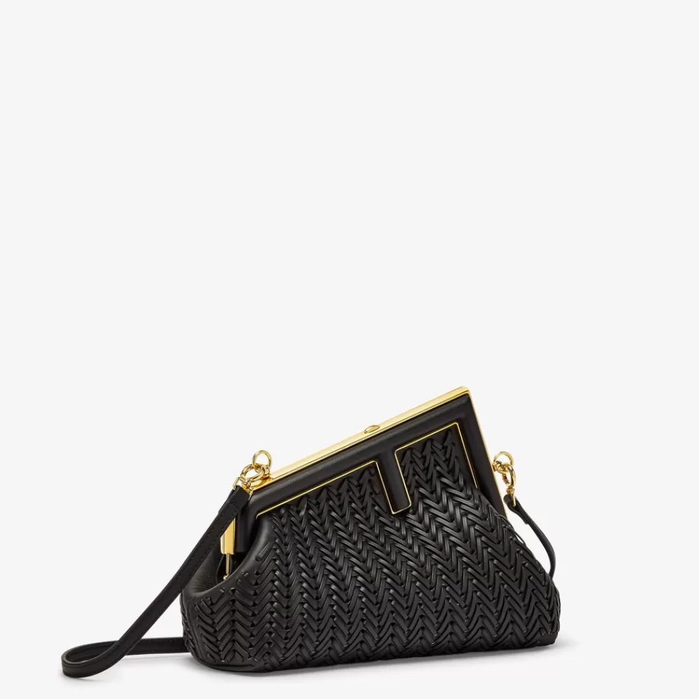 Fendi Clutches & Pochetten<Tasche Aus Geflochtenem Leder In Schwarz