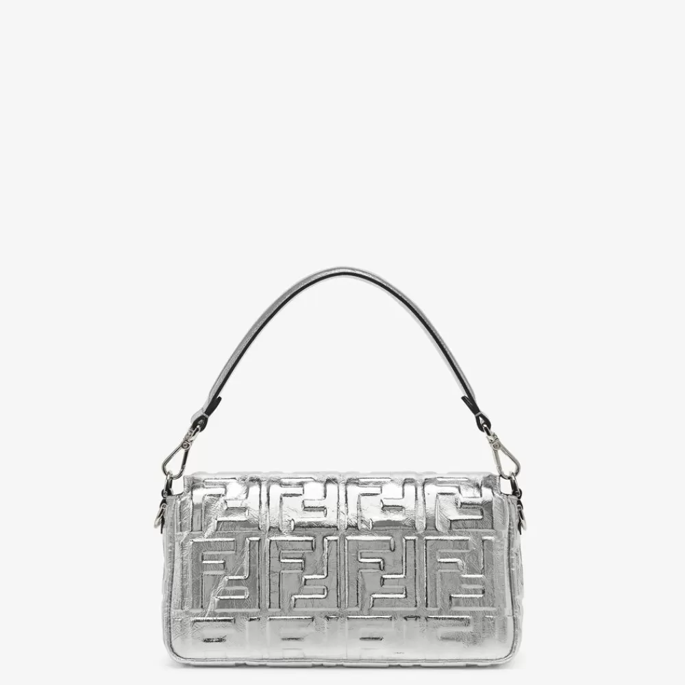 Fendi Schulter- Und Crossbody-Taschen<Tasche Aus Leder In Silberfarben Mit Craquele-Optik Und Ff-Muster